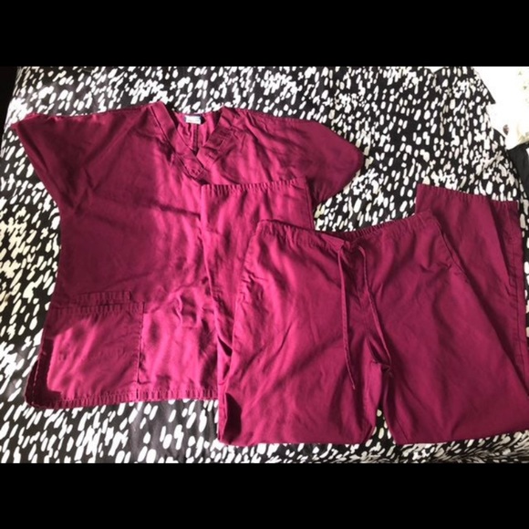 Cherokee uniform scrubs - Picture 1 of 3